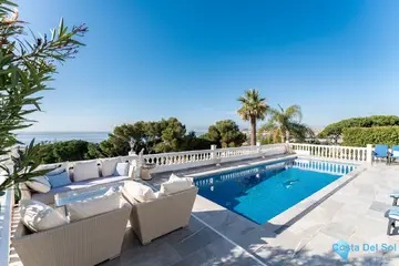 6 bedroom House for Sale in La Cala de Mijas-34596