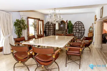 6 bedroom House for Sale in Estepona-34693