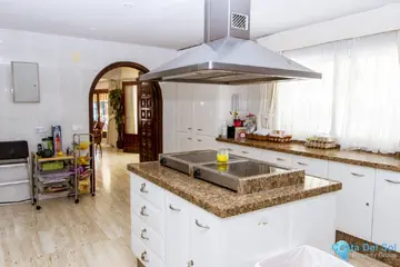 6 bedroom House for Sale in Estepona-34695