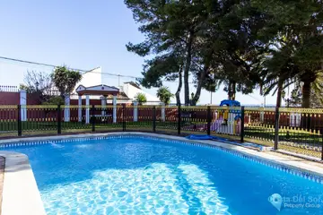 6 bedroom House for Sale in Estepona-34696