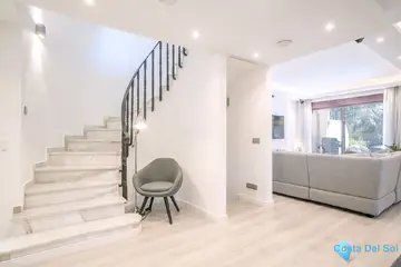 4 bedroom House for Sale in The Golden Mile-34759