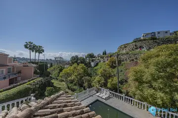 4 bedroom House for Sale in El Paraiso-34802