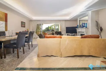 3 bedroom Apartment for Sale in The Golden Mile-34964