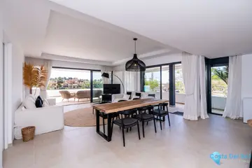 5 bedroom Apartment for Sale in Estepona-35008