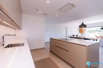 5 bedroom Apartment for Sale in Estepona-35010