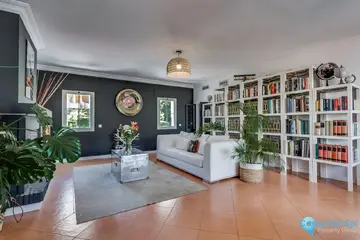 3 bedroom Apartment for Sale in Nueva Andalucía-35020