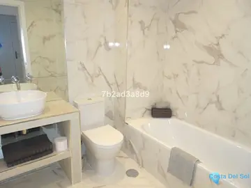 3 bedroom Apartment for Sale in Nueva Andalucía-16110