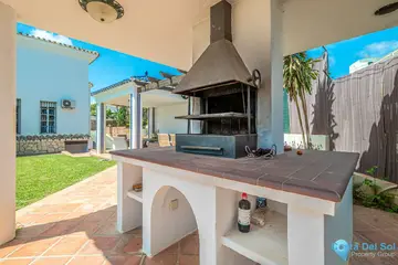 6 bedroom House for Sale in Benalmadena Costa-35183