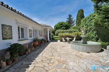 4 bedroom House for Sale in El Paraiso-35194