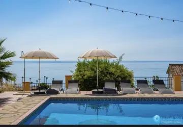 8 bedroom House for Sale in Estepona-35228
