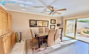 4 bedroom House for Sale in Sierrezuela-340