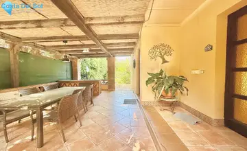 4 bedroom House for Sale in Sierrezuela-329