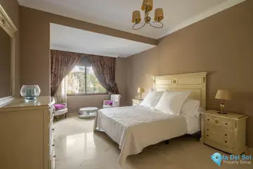 6 bedroom House for Sale in El Paraiso-35354