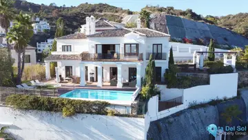 5 bedroom House for Sale in Benahavís