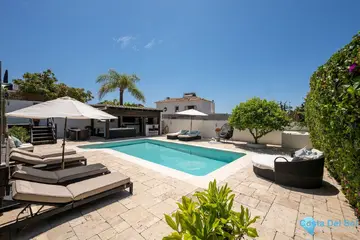 6 bedroom House for Sale in Río Real-35539
