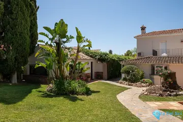 6 bedroom House for Sale in Río Real-35545