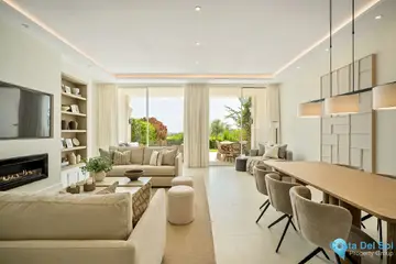 4 bedroom House for Sale in La Quinta-35668