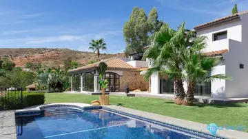 4 bedroom House for Sale in Alhaurín de la Torre-35709