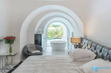 5 bedroom House for Sale in Marbella-35813