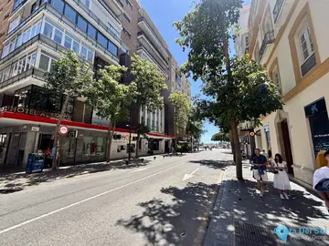 9 bedroom Apartment for Sale in Málaga Centro-35829