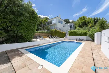 6 bedroom House for Sale in Sotogrande Alto