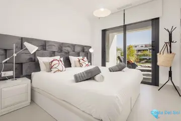 2 bedroom Apartment for Sale in Estepona-83009