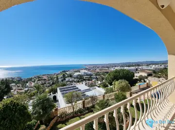 5 bedroom House for Sale in Benalmadena