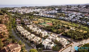 5 bedroom House for Sale in Estepona