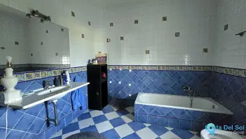 5 bedroom House for Sale in New Golden Mile-36811