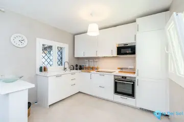 5 bedroom House for Sale in San Pedro de Alcántara-36876