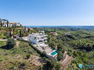 4 bedroom House for Sale in Mijas