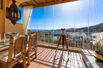 4 bedroom Apartment for Sale in La Mairena-101275
