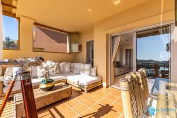 4 bedroom Apartment for Sale in La Mairena-101277