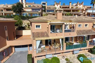 4 bedroom Apartment for Sale in La Mairena-101278
