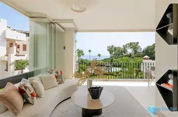 3 bedroom Apartment for Sale in New Golden Mile-37193