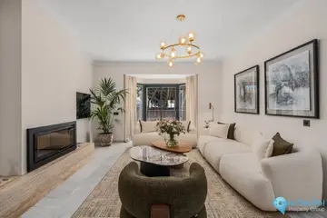 6 bedroom House for Sale in Nueva Andalucía-37226