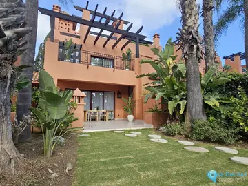 4 bedroom House for Sale in The Golden Mile