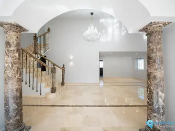 4 bedroom House for Sale in Nueva Andalucía-37399