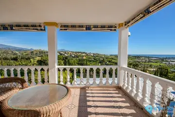 8 bedroom House for Sale in Estepona-37737