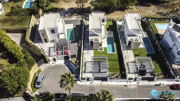 6 bedroom House for Sale in New Golden Mile-37762