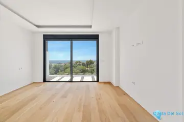 5 bedroom House for Sale in Río Real-37833