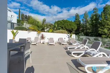 6 bedroom House for Sale in La Cala de Mijas-37862