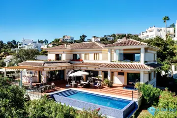 5 bedroom House for Sale in La Mairena-37864