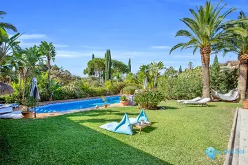 6 bedroom House for Sale in Marbesa-38004
