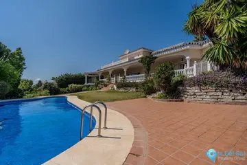 5 bedroom House for Sale in El Paraiso