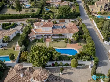 5 bedroom House for Sale in El Paraiso-38130
