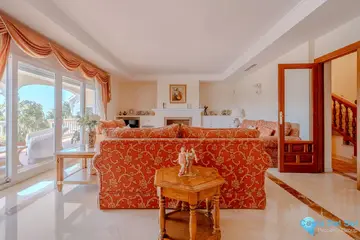 5 bedroom House for Sale in El Paraiso-38134