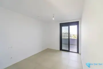 4 bedroom Apartment for Sale in Los Alamos-38201