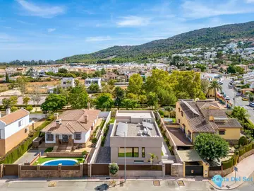 4 bedroom House for Sale in Alhaurín de la Torre-38475
