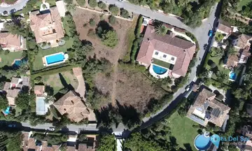 1808m2 Plot for Sale in The Golden Mile-38686
